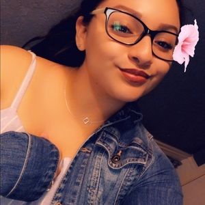 Meet your Posher, Ashlynn